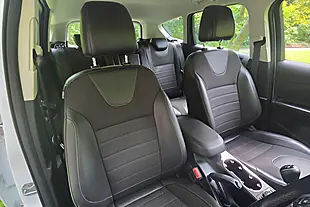 Used 2014 Ford Kuga Titanium White - Interior and Exterior details 16