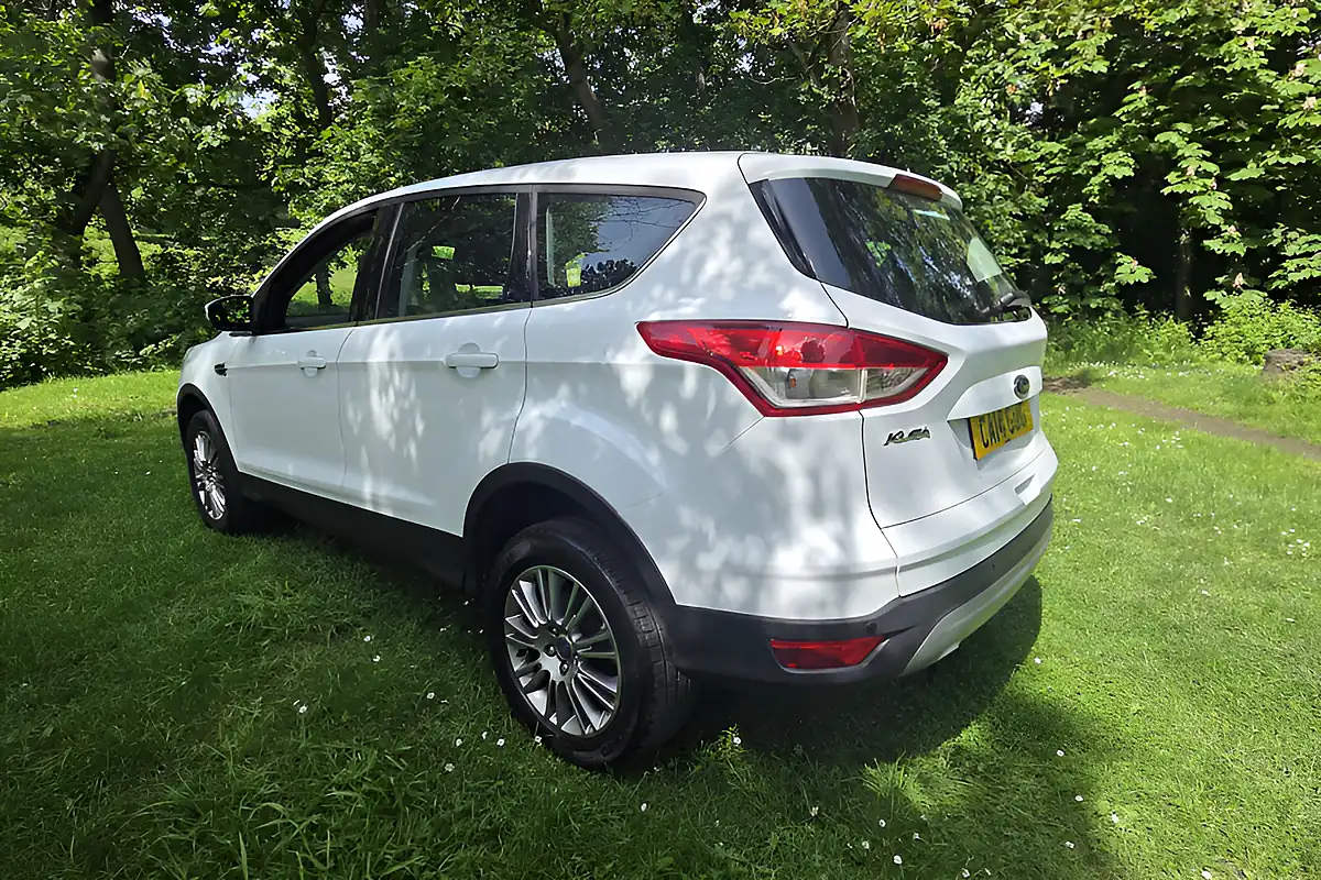 Used 2014 Ford Kuga Titanium White - Interior and Exterior details 5