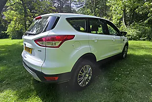 Used 2014 Ford Kuga Titanium White - Interior and Exterior details 7