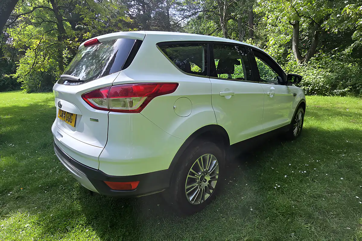 Used 2014 Ford Kuga Titanium White - Interior and Exterior details 7