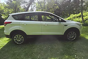 Used 2014 Ford Kuga Titanium White - Interior and Exterior details 8