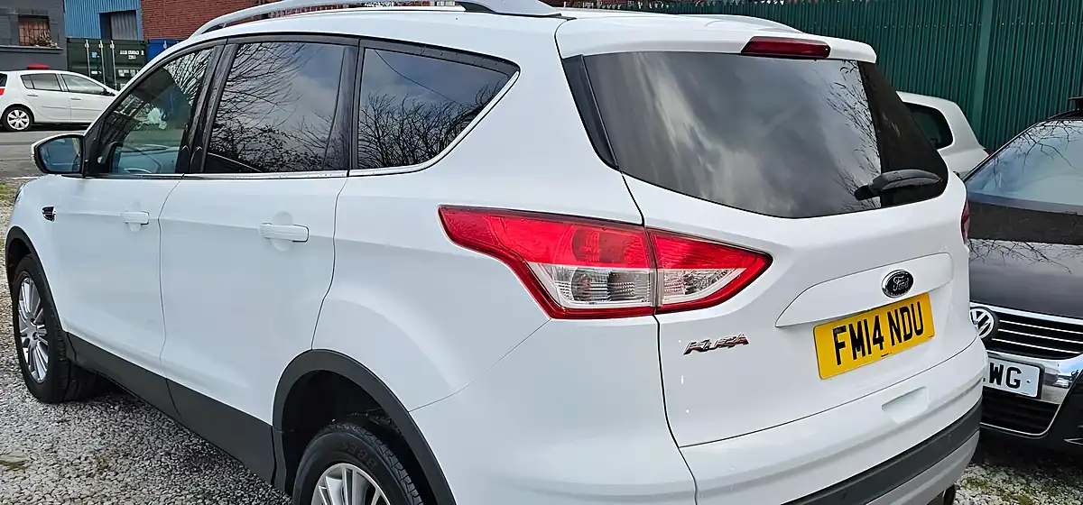 Used 2014 Ford Kuga Titanium White - Interior and Exterior details 10