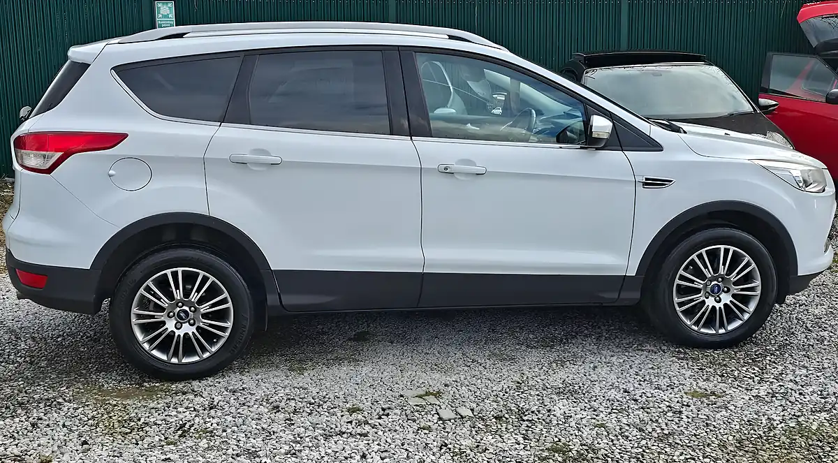 Used 2014 Ford Kuga Titanium White - Interior and Exterior details 2
