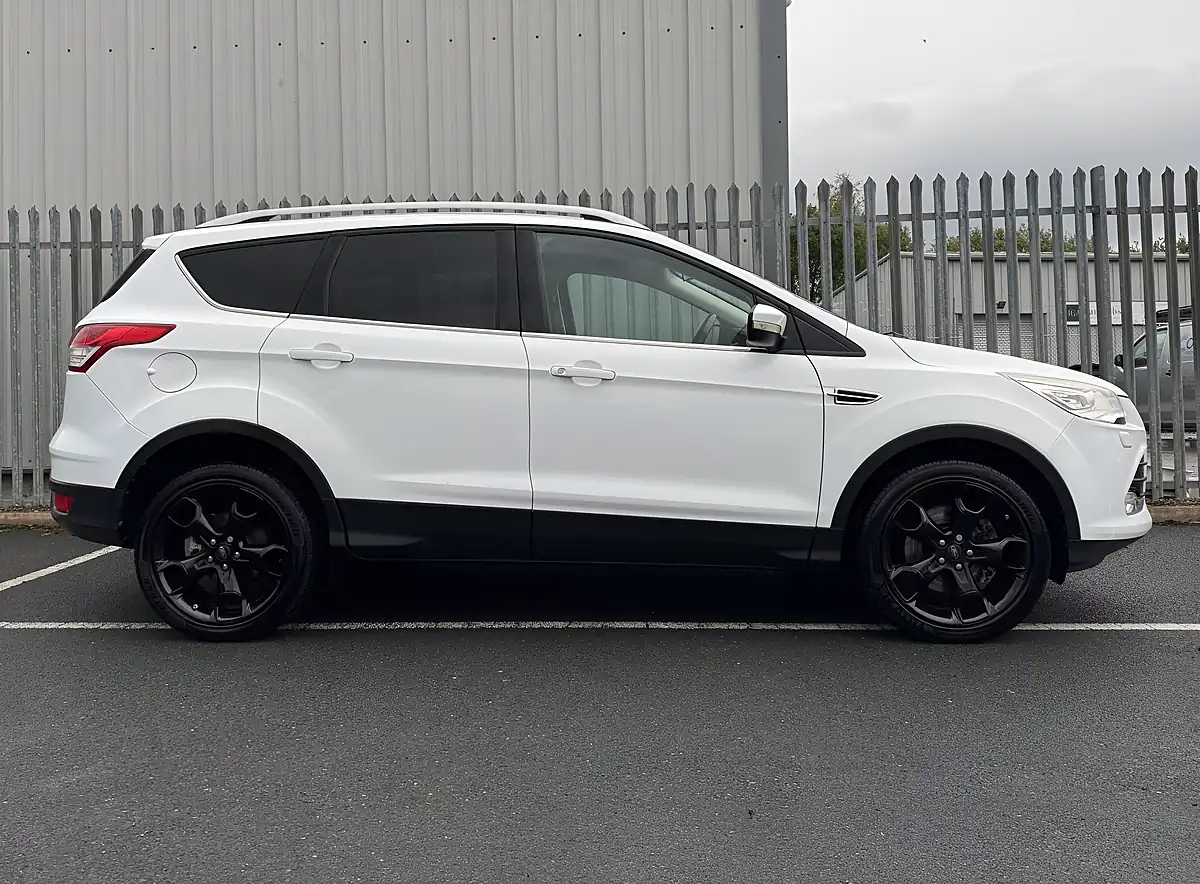 Used 2014 Ford Kuga Titanium X White - Interior and Exterior details 7