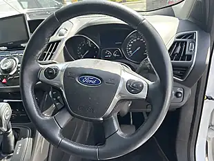 Used 2014 Ford Kuga White - Interior and Exterior details 10