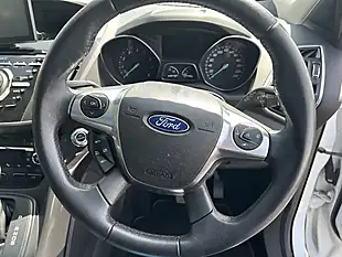 Used 2014 Ford Kuga White - Interior and Exterior details 16