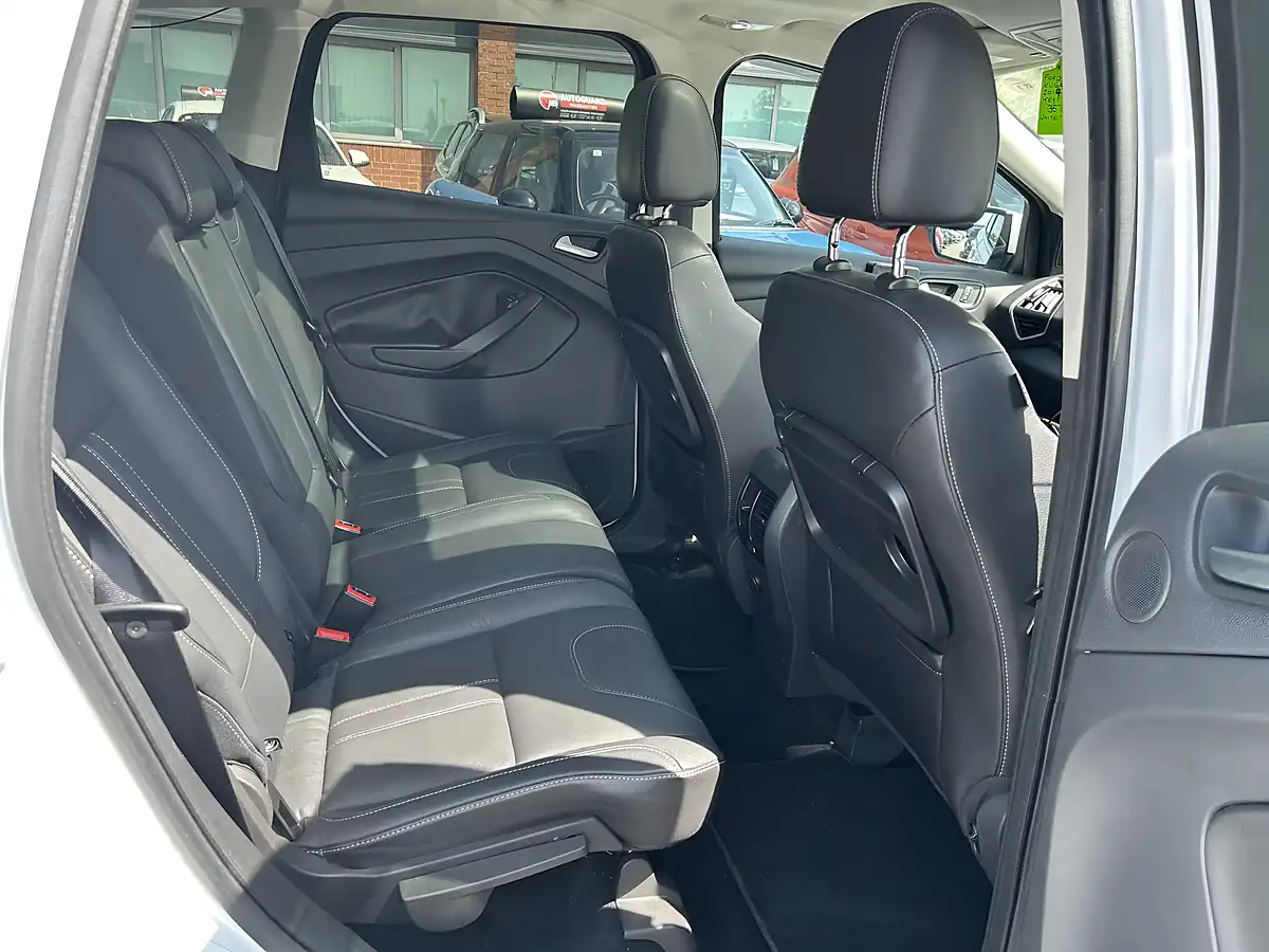 Used 2014 Ford Kuga White - Interior and Exterior details 17