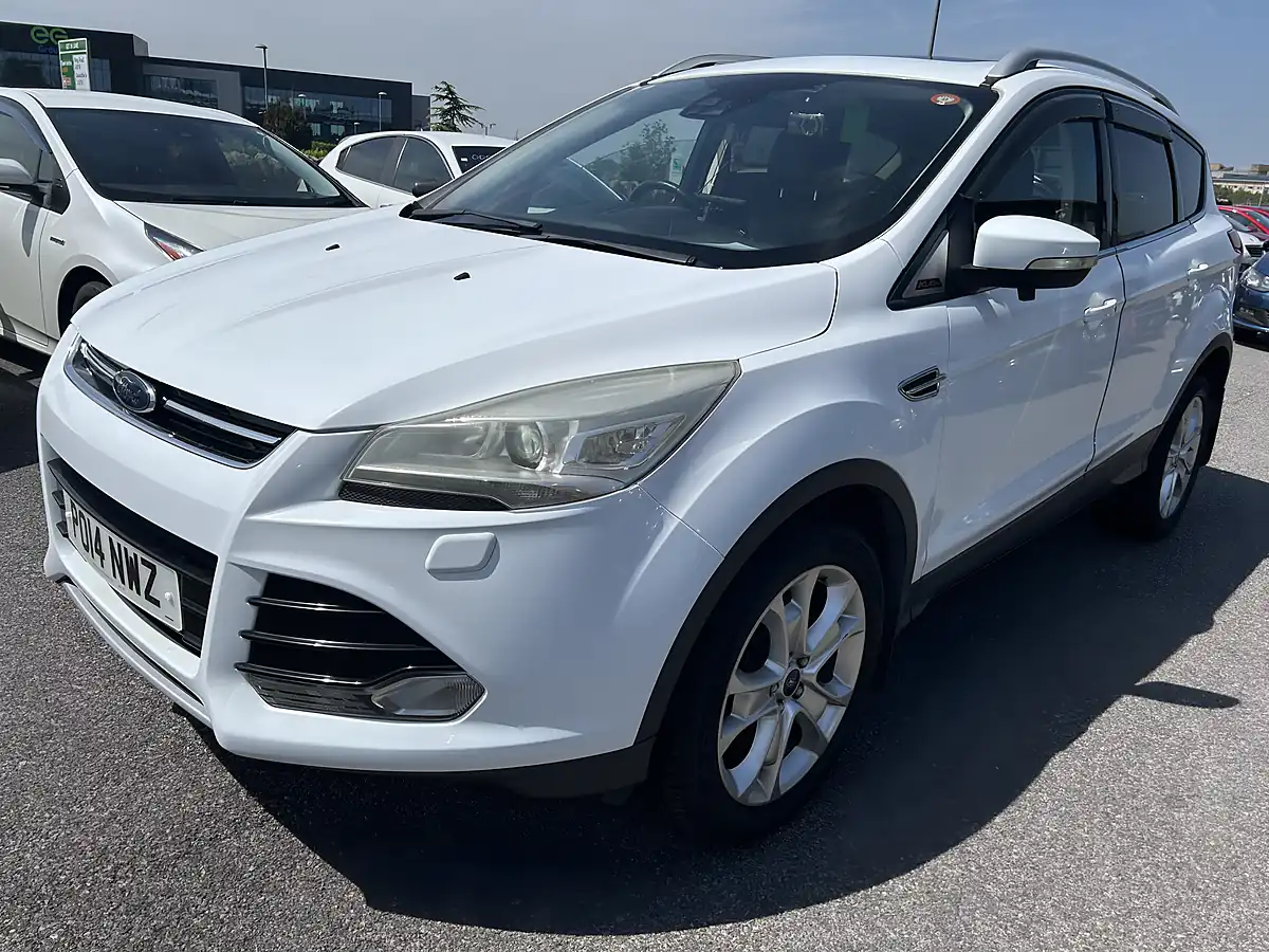 Used 2014 Ford Kuga White - Interior and Exterior details 3