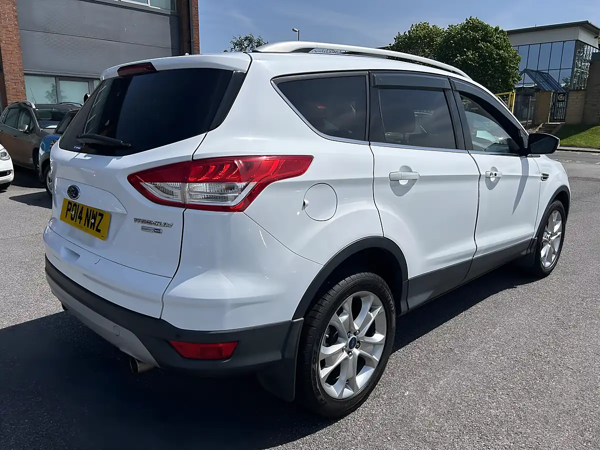 Used 2014 Ford Kuga White - Interior and Exterior details 6