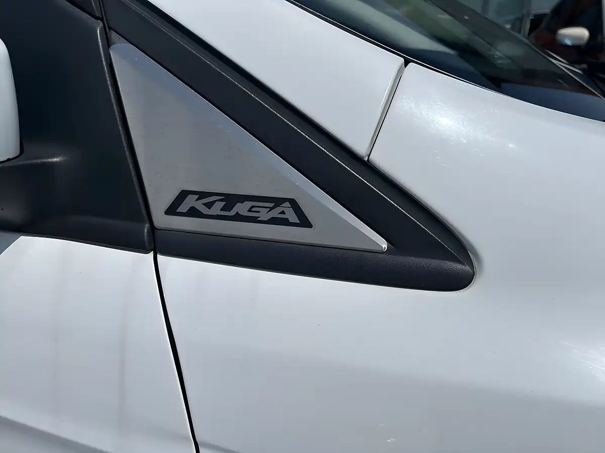 Used 2014 Ford Kuga White - Interior and Exterior details 8