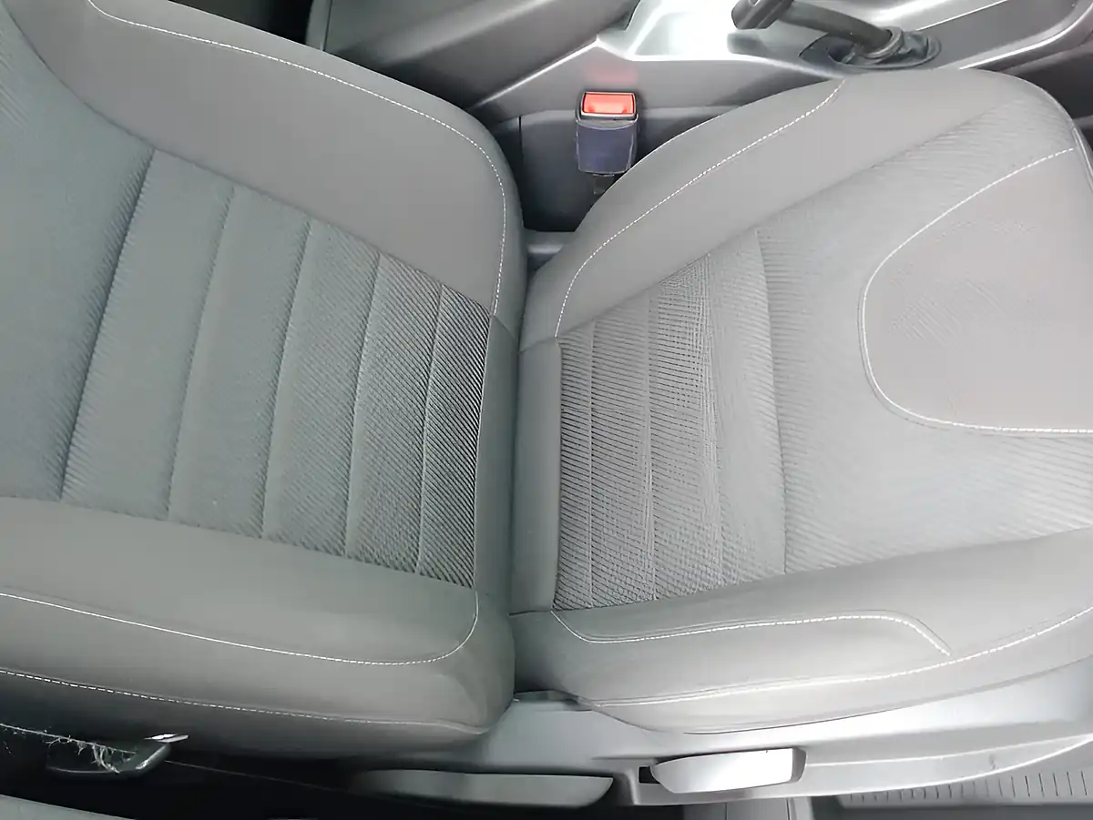 Used 2014 Ford Kuga Zetec Black - Interior and Exterior details 11