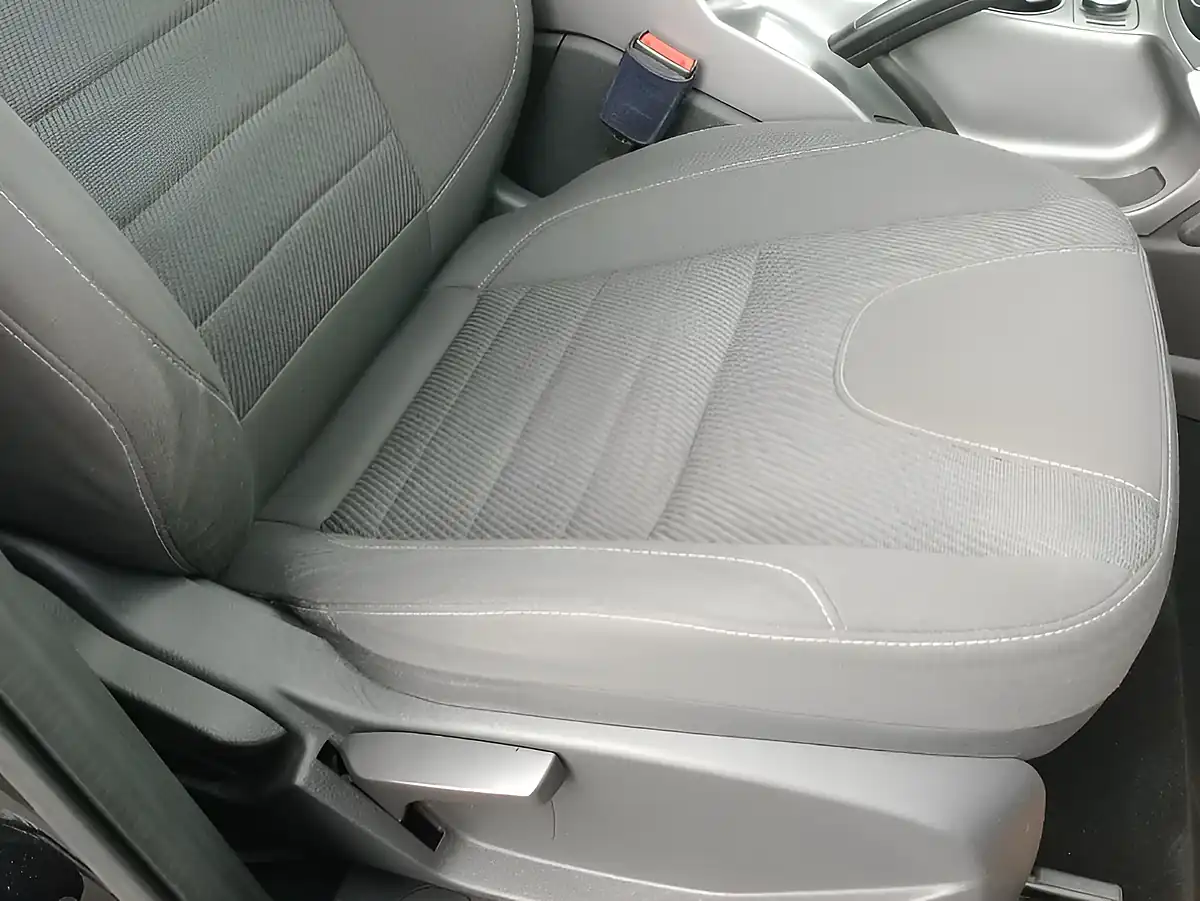 Used 2014 Ford Kuga Zetec Black - Interior and Exterior details 9