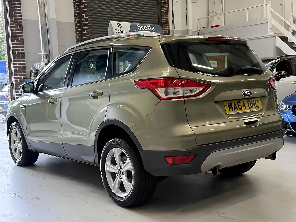 Used 2014 Ford Kuga Zetec Green - Interior and Exterior details 4