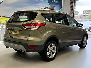 Used 2014 Ford Kuga Zetec Green - Interior and Exterior details 7