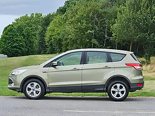Used 2014 Ford Kuga Zetec Green - Interior and Exterior details 4