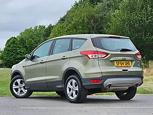 Used 2014 Ford Kuga Zetec Green - Interior and Exterior details 5