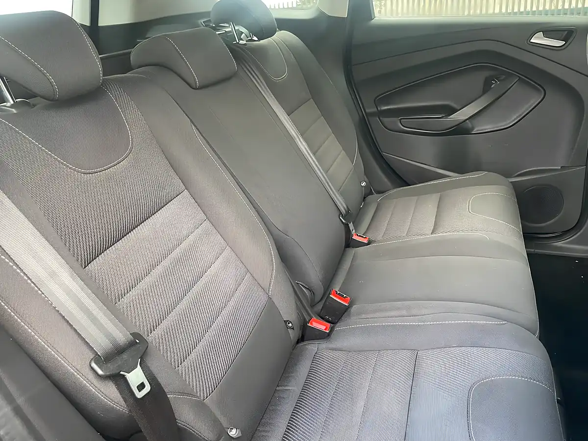 Used 2014 Ford Kuga Zetec Grey - Interior and Exterior details 15