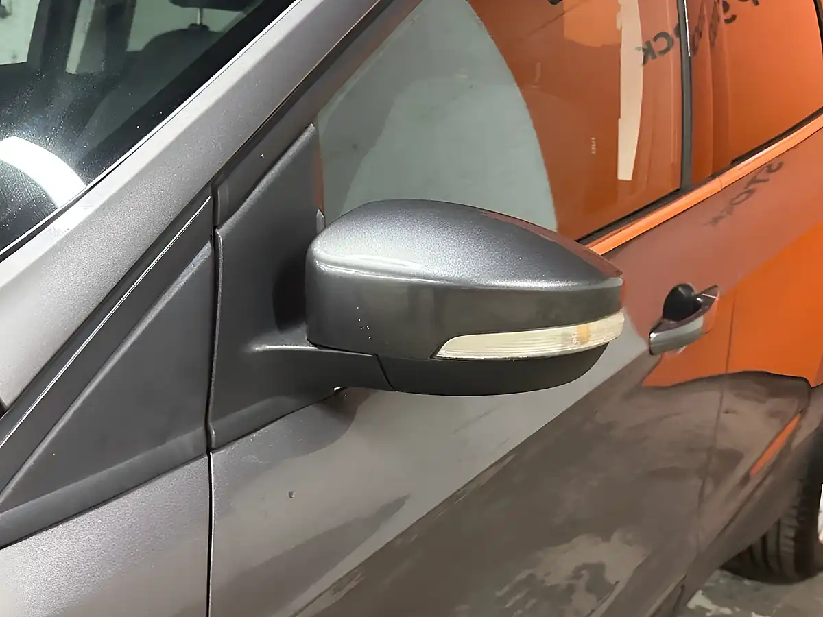 Used 2014 Ford Kuga Zetec Grey - Interior and Exterior details 18