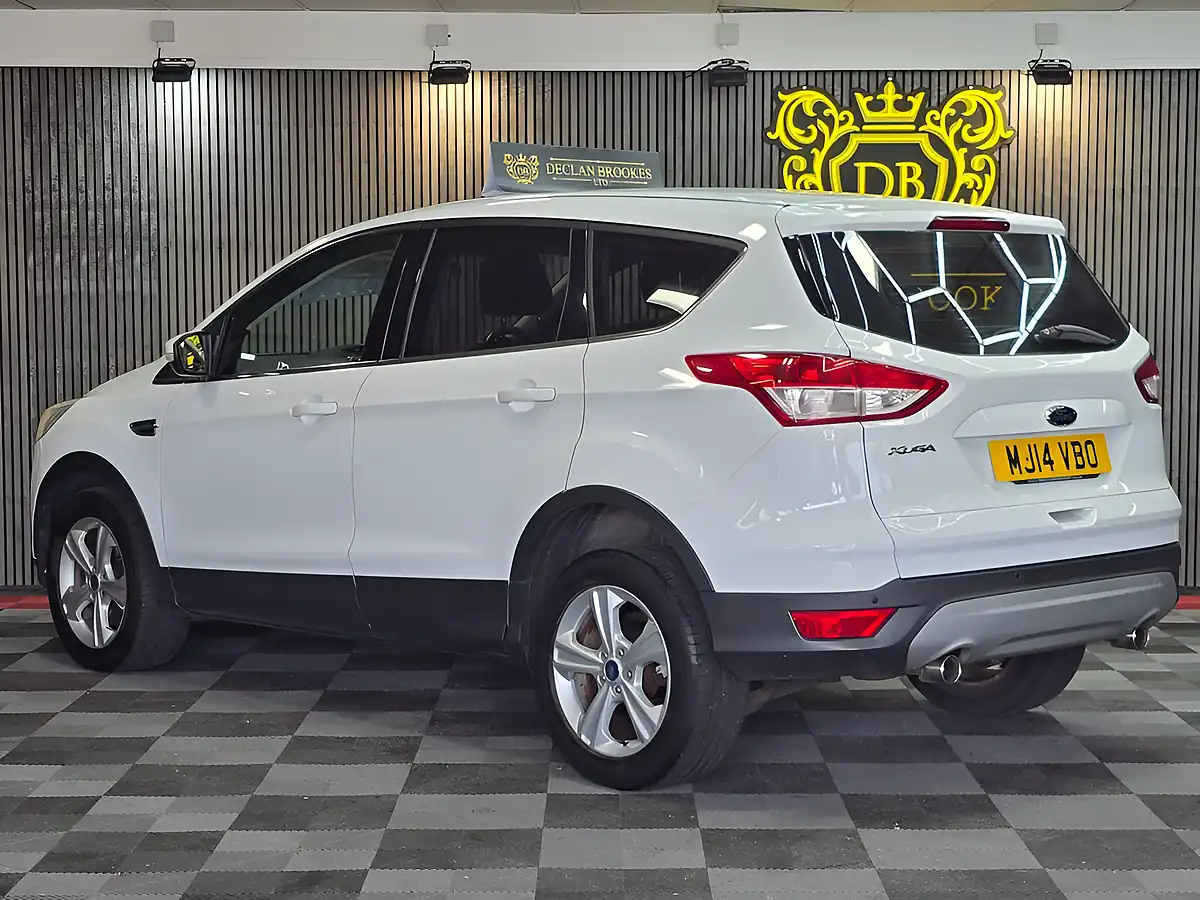 Used 2014 Ford Kuga Zetec White - Interior and Exterior details 5