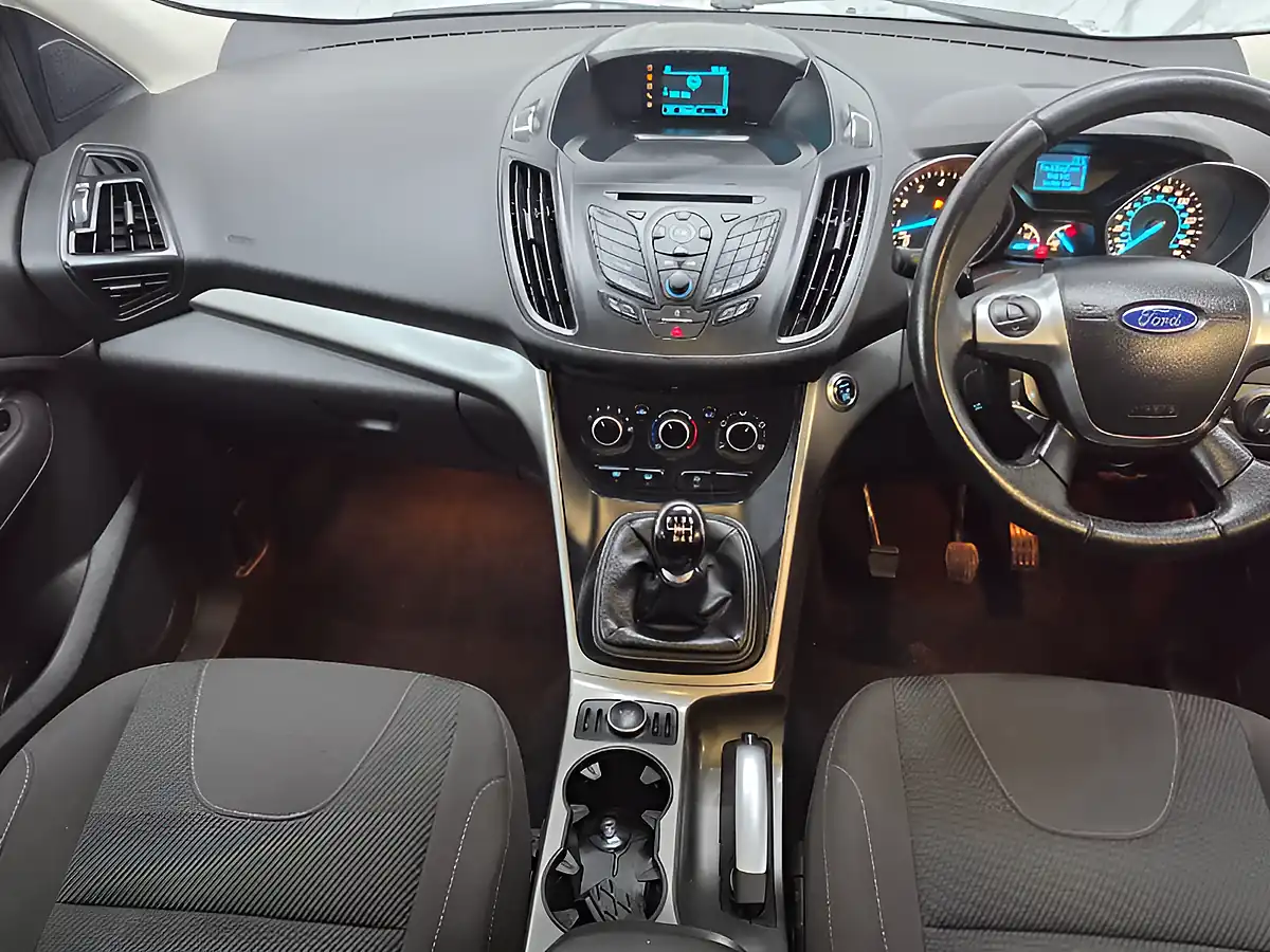 Used 2014 Ford Kuga Zetec White - Interior and Exterior details 11