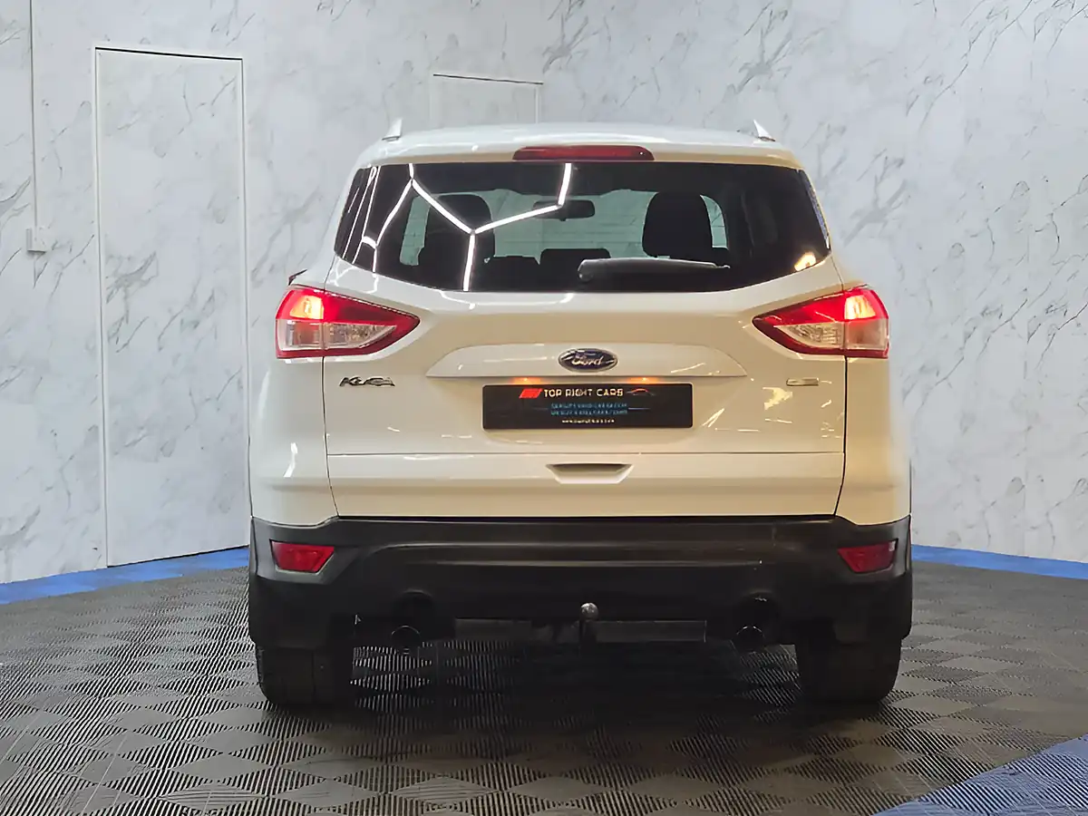 Used 2014 Ford Kuga Zetec White - Interior and Exterior details 6