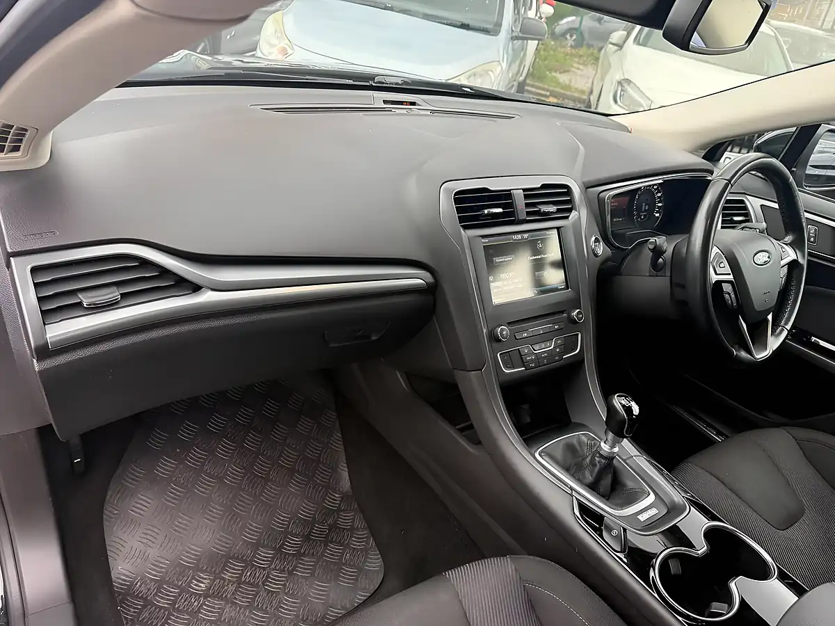 Used 2014 Ford Mondeo Titanium Black - Interior and Exterior details 11