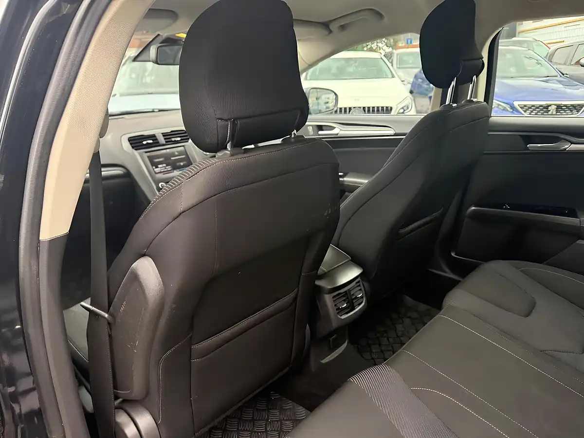 Used 2014 Ford Mondeo Titanium Black - Interior and Exterior details 14