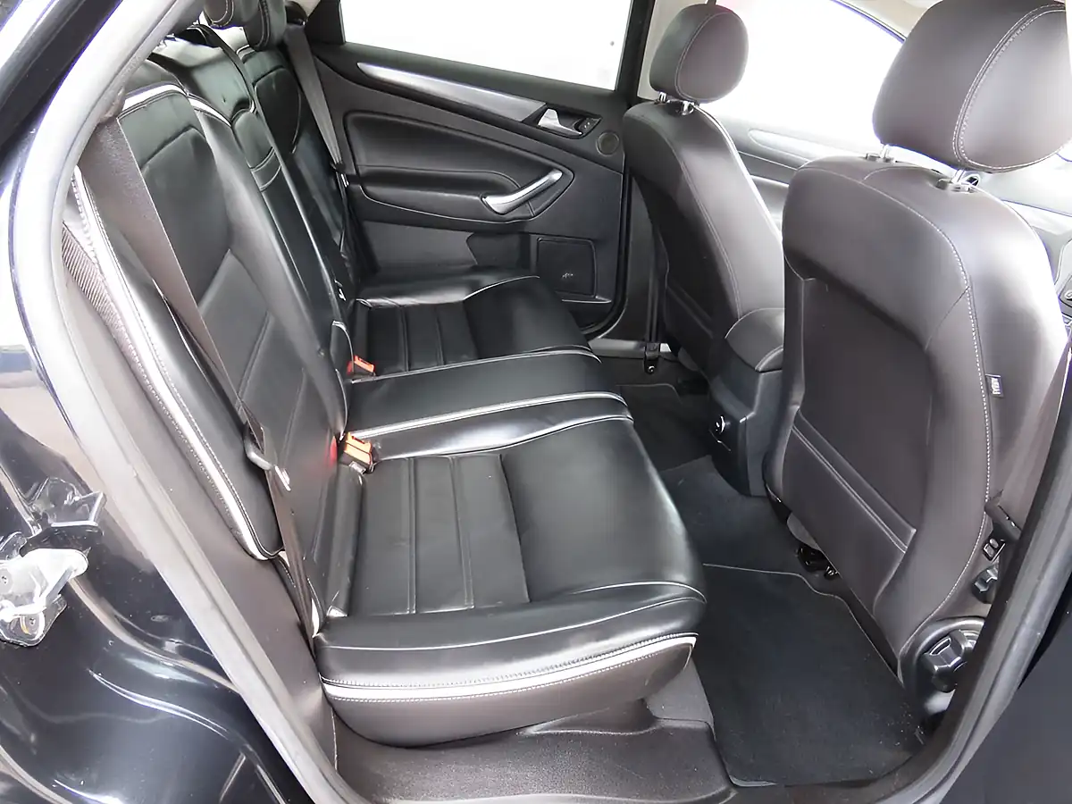 Used 2014 Ford Mondeo Titanium X Business Edition Black - Interior and Exterior details 8
