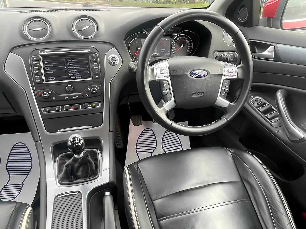 Used 2014 Ford Mondeo Titanium X Business Edition Red - Interior and Exterior details 13