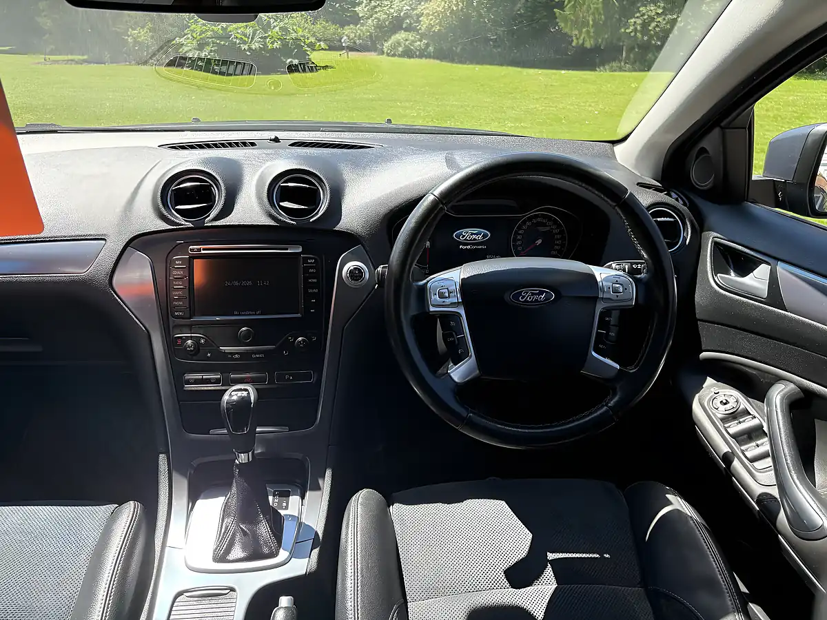 Used 2014 Ford Mondeo Titanium X Business Edition Silver - Interior and Exterior details 8