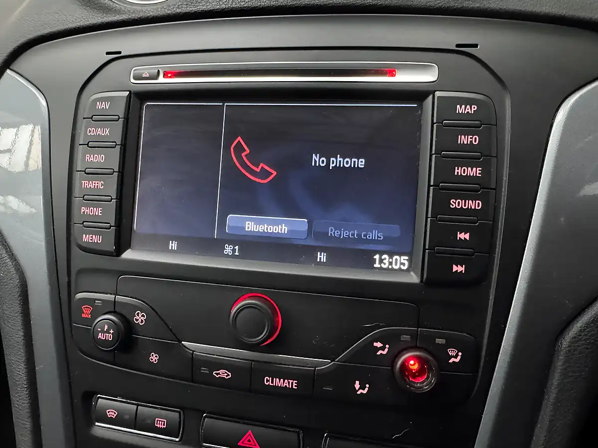 Used 2014 Ford Mondeo Zetec Business Edition Red - Interior and Exterior details 14