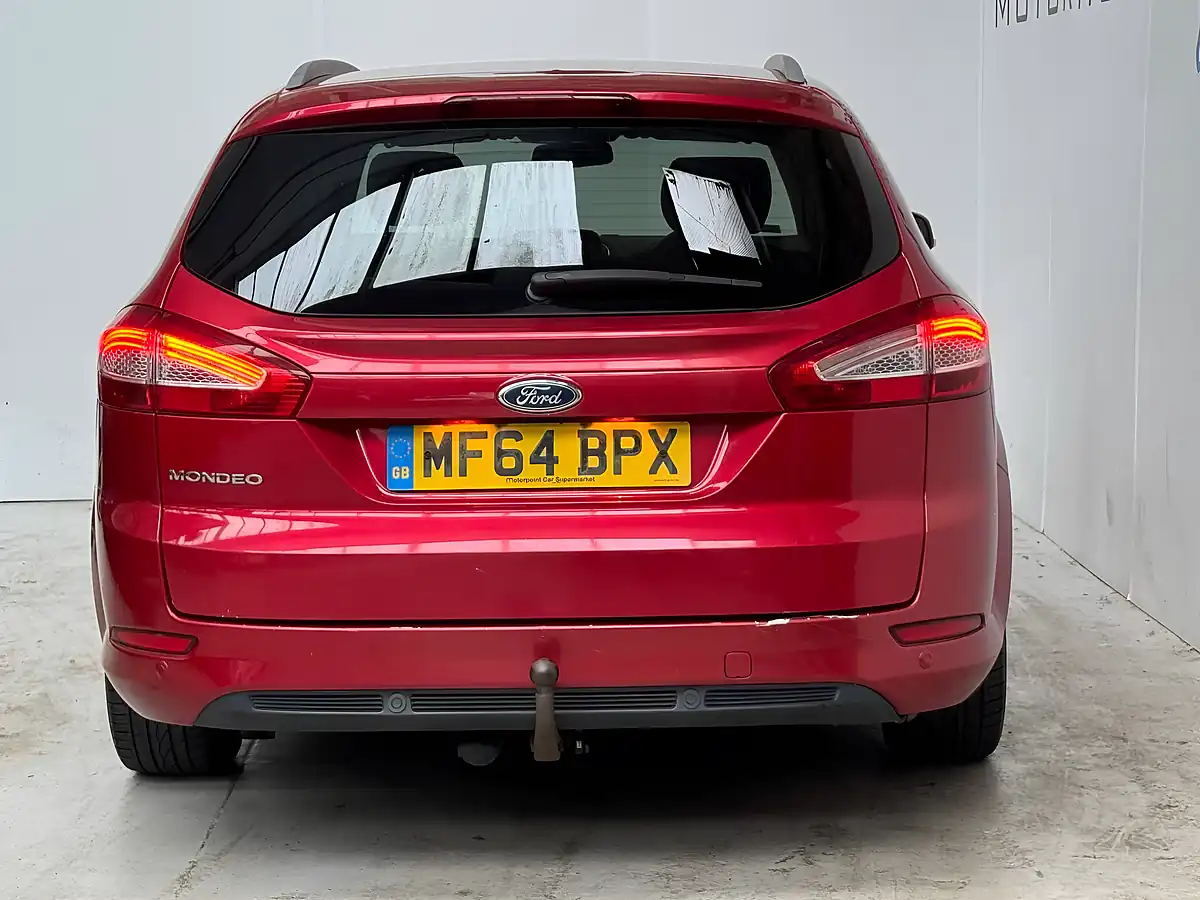 Used 2014 Ford Mondeo Zetec Business Edition Red - Interior and Exterior details 5