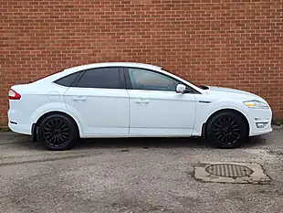 Used 2014 Ford Mondeo Zetec Business Edition White - Interior and Exterior details 7