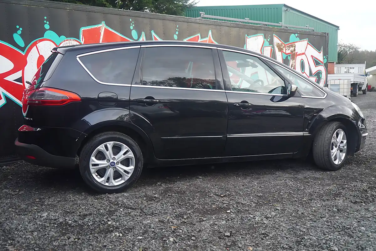 Used 2014 Ford S-Max Titanium Black - Interior and Exterior details 12