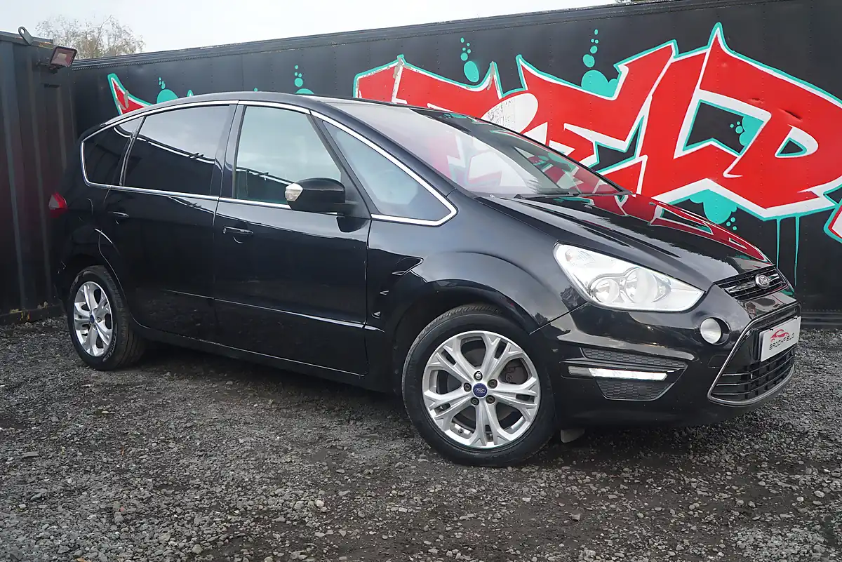 Used 2014 Ford S-Max Titanium Black - Interior and Exterior details 13