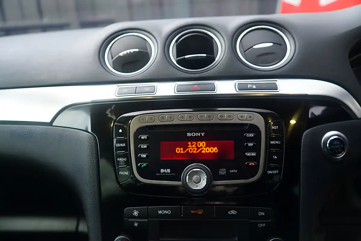 Used 2014 Ford S-Max Titanium Black - Interior and Exterior details 15