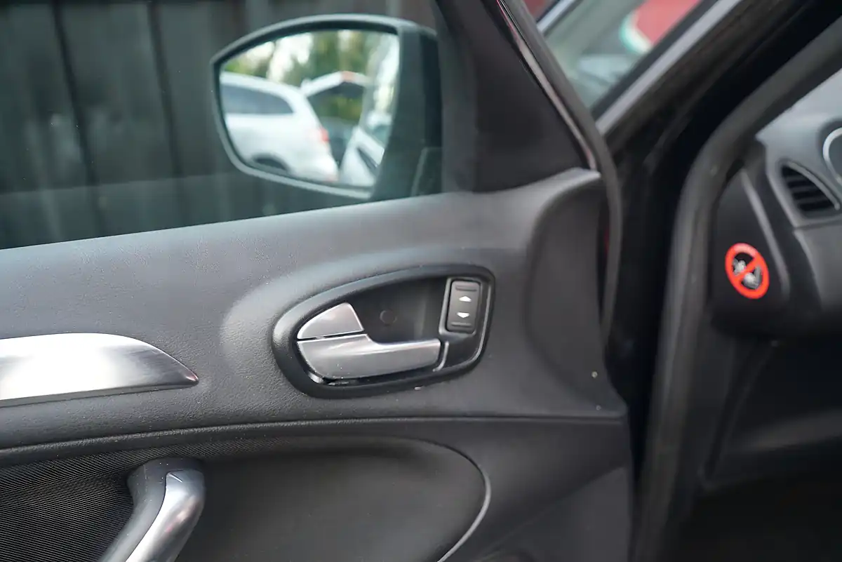 Used 2014 Ford S-Max Titanium Black - Interior and Exterior details 19