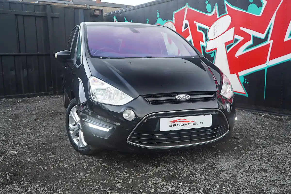 Used 2014 Ford S-Max Titanium Black - Interior and Exterior details 3