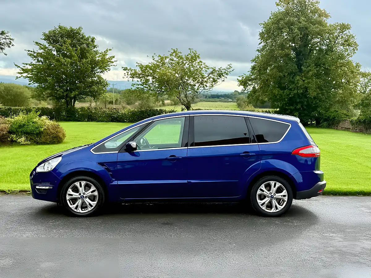 Used 2014 Ford S-Max Titanium Blue - Interior and Exterior details 5