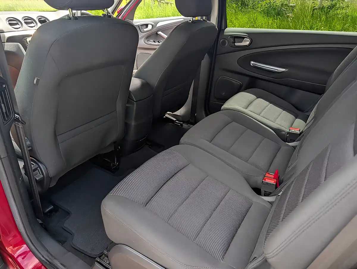 Used 2014 Ford S-Max Titanium Red - Interior and Exterior details 18