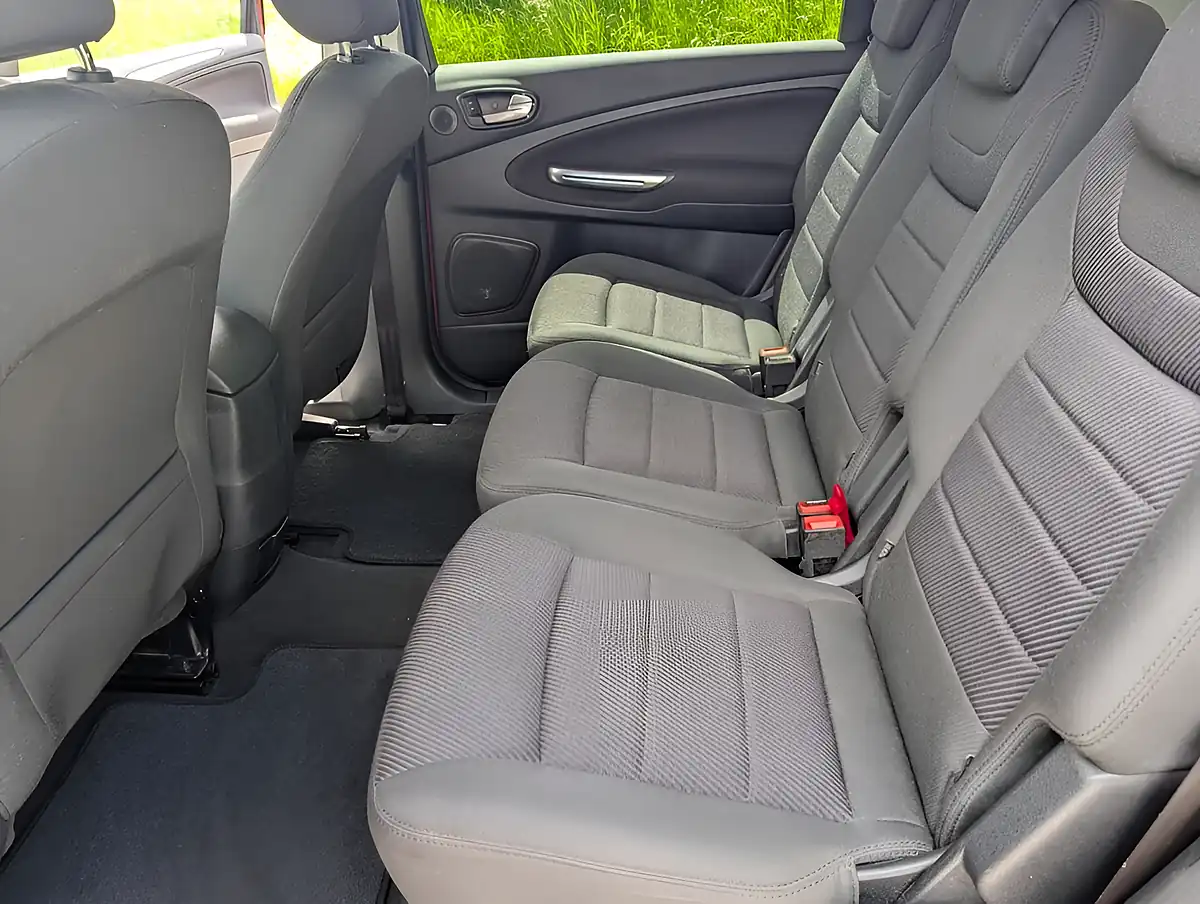 Used 2014 Ford S-Max Titanium Red - Interior and Exterior details 19