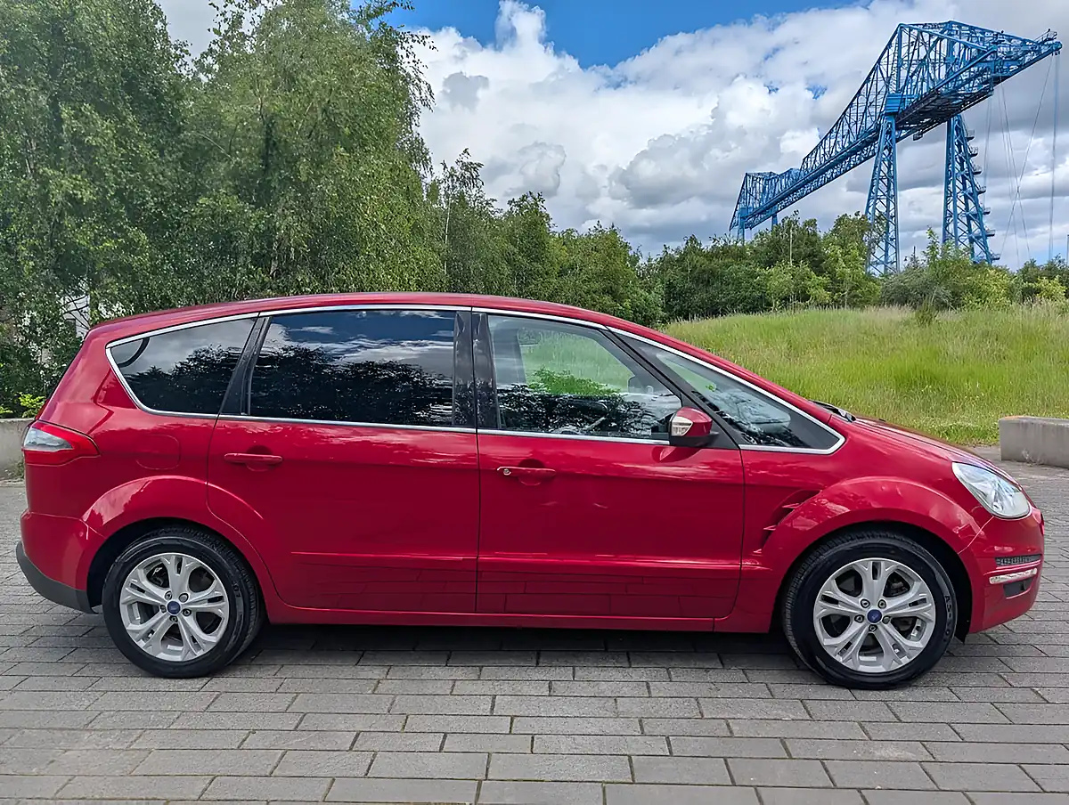 Used 2014 Ford S-Max Titanium Red - Interior and Exterior details 3