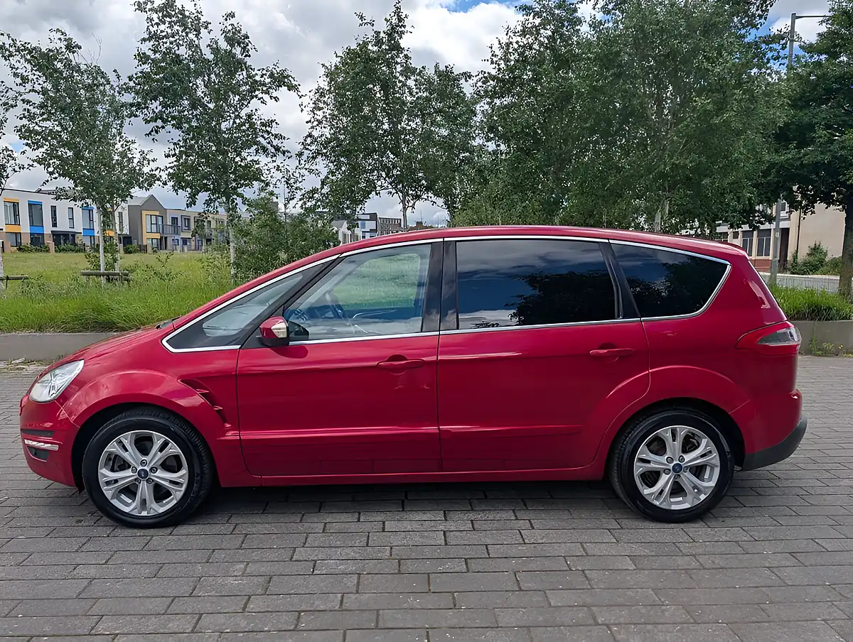 Used 2014 Ford S-Max Titanium Red - Interior and Exterior details 7