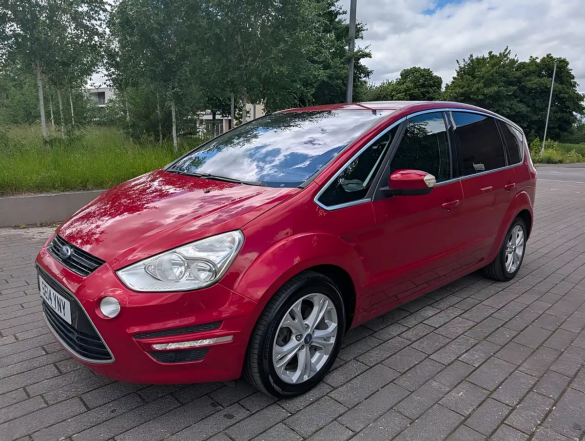 Used 2014 Ford S-Max Titanium Red - Interior and Exterior details 8