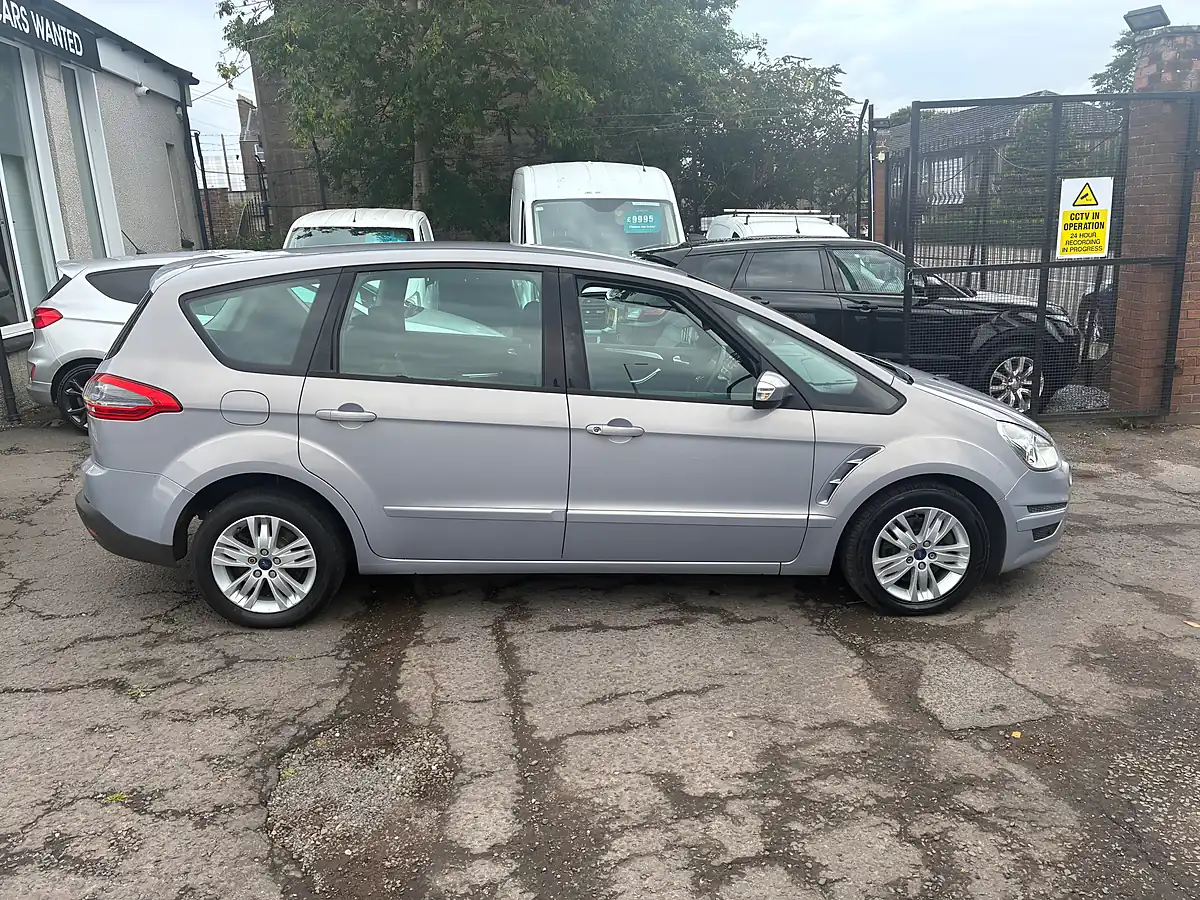 Used 2014 Ford S-Max Zetec Silver - Interior and Exterior details 2