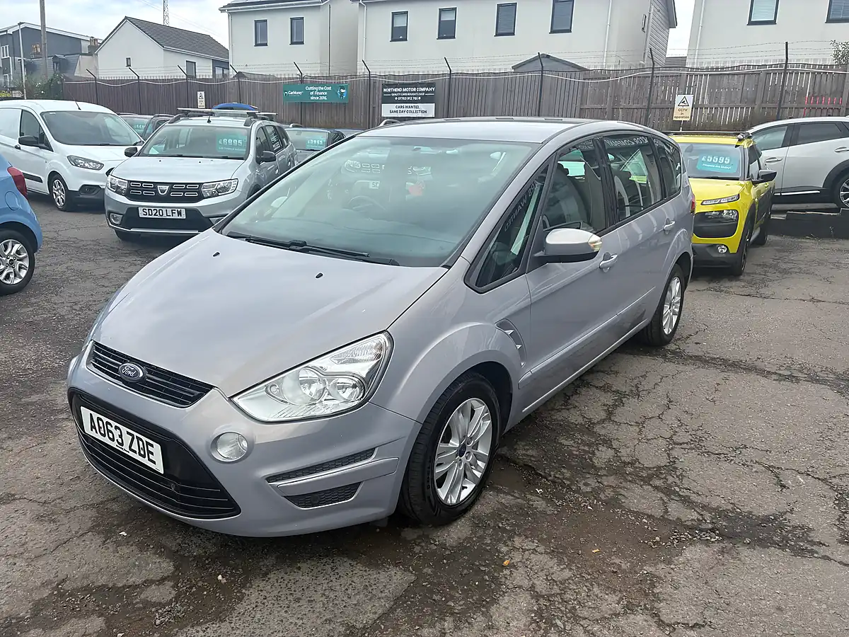 Used 2014 Ford S-Max Zetec Silver - Interior and Exterior details 7