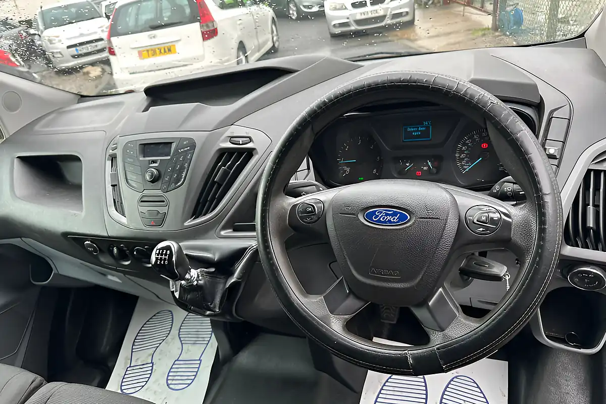 Used 2014 Ford Tourneo Custom 270 L1 H1 White - Interior and Exterior details 10