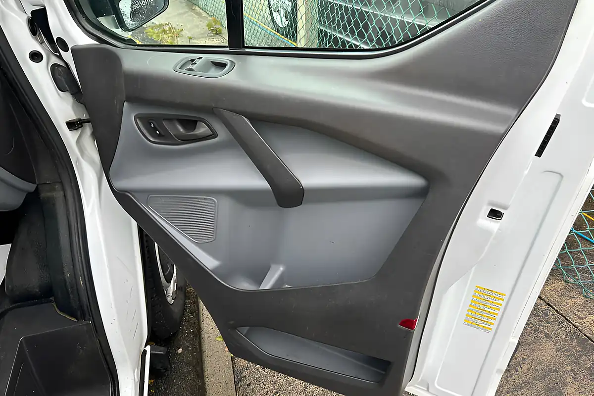 Used 2014 Ford Tourneo Custom 270 L1 H1 White - Interior and Exterior details 14