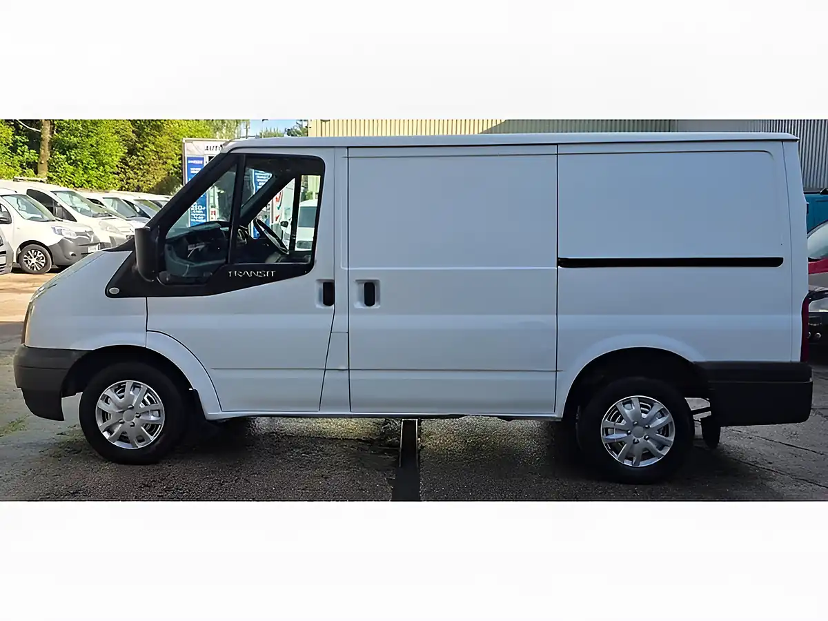 Used 2014 Ford Transit 260 White - Interior and Exterior details 11