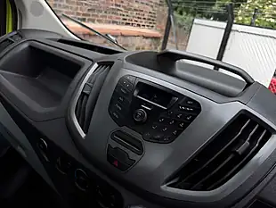 Used 2014 Ford Transit 350 Caged Tipper Green - Interior and Exterior details 14